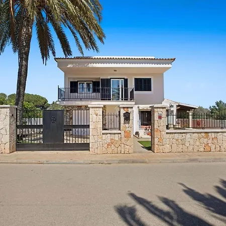 Llevant, Aire Acondicionado, Piscina, Wifi, Parking, Barbacoa, Cerca De La Playa *
